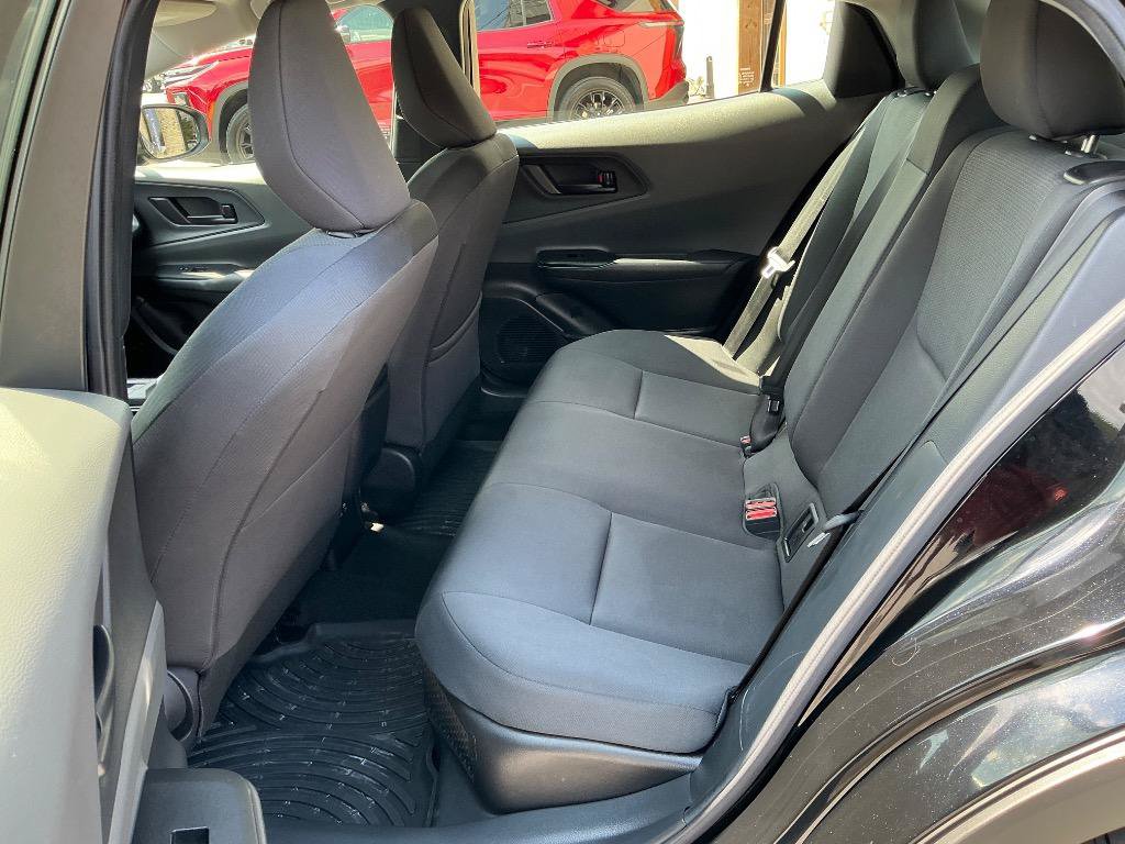 Used 2023 Toyota Prius LE FWD image 12