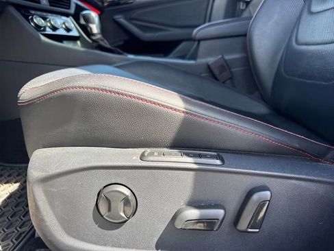 Used 2021 Volkswagen Jetta GLI Autobahn image 14