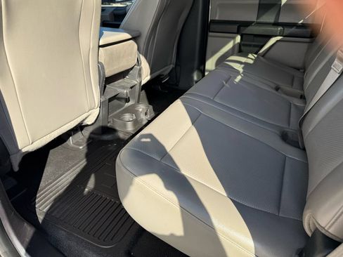 Used 2018 Ford F250 XL w/ Power Equipment Group AWD/4WD image 28