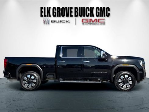 Used 2024 GMC Sierra 2500 Denali w/ Denali Reserve Package image 3