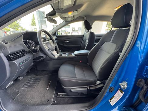 Used 2025 Nissan Sentra SV FWD image 25