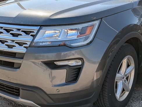 Used 2018 Ford Explorer XLT w/ Equipment Group 202A image 10