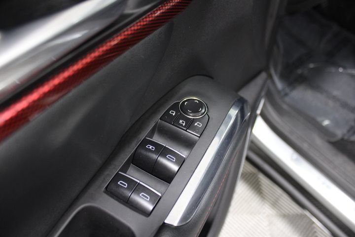 Used 2025 Chevrolet Traverse RS AWD/4WD image 21