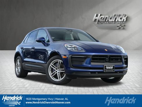 Used 2024 Porsche Macan w/ Premium Plus Package image 1