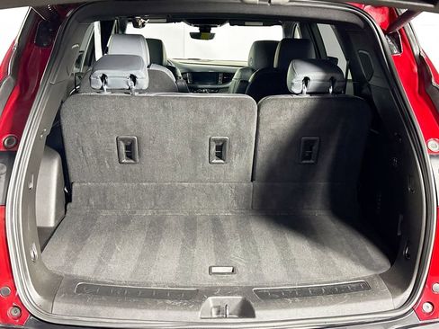 Used 2024 Buick Enclave Premium image 21
