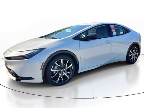 New 2026 Toyota Prius Plug-In Hybrid image 3