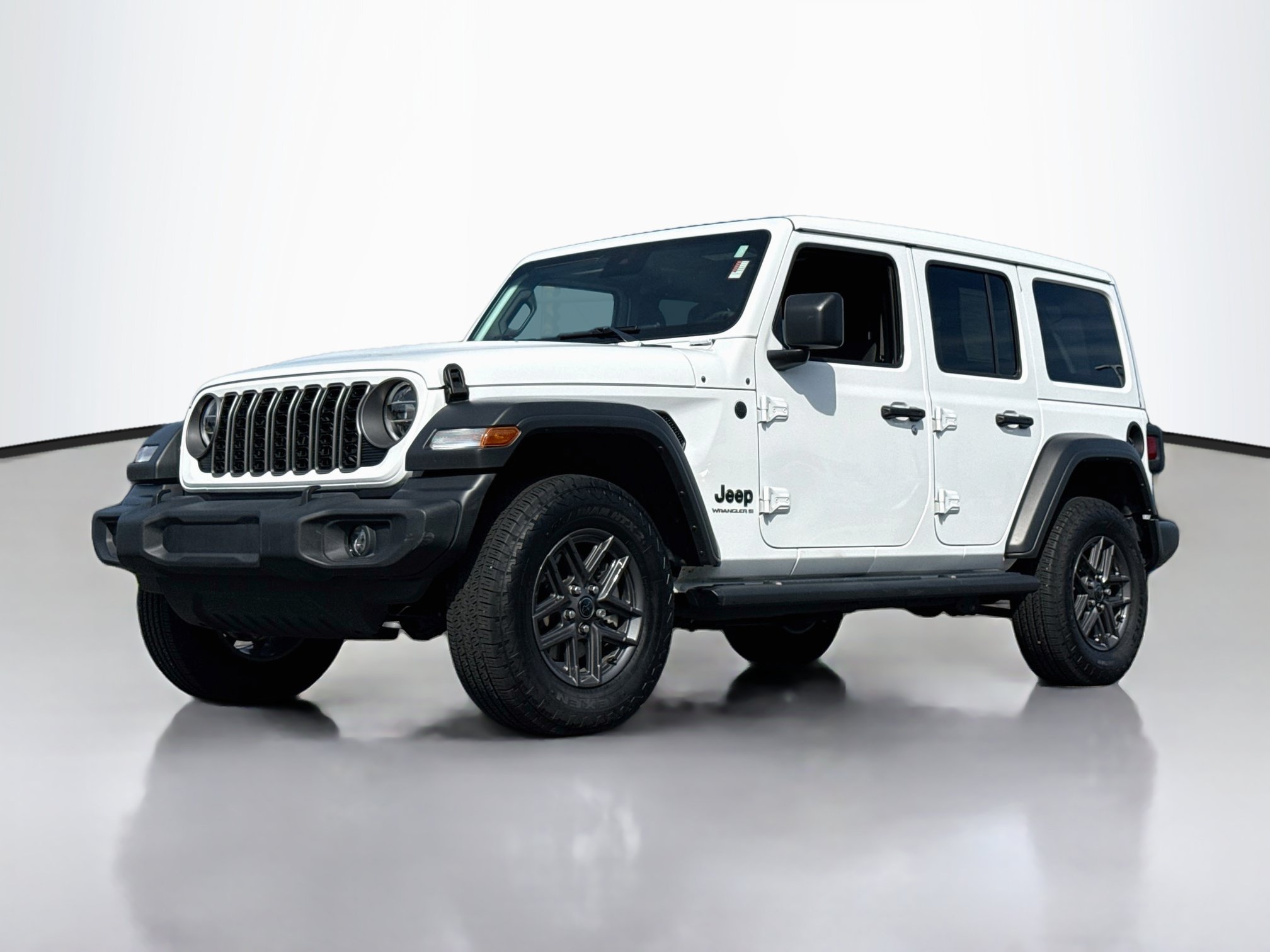 Used 2025 Jeep Wrangler Unlimited Sport AWD/4WD image 3