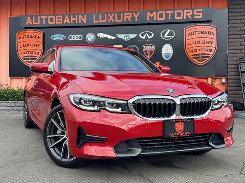 Used 2019 BMW 330i Sedan w/ Convenience Package RWD image 2
