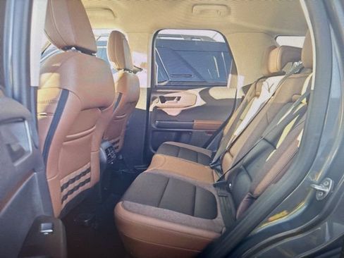 Used 2025 Ford Bronco Sport Outer Banks w/ Outer Banks Tech Package+ image 9