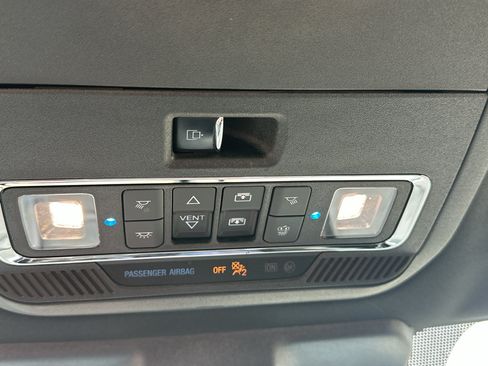 Used 2023 Ford F150 Platinum w/ FX4 Off-Road Package AWD/4WD image 30