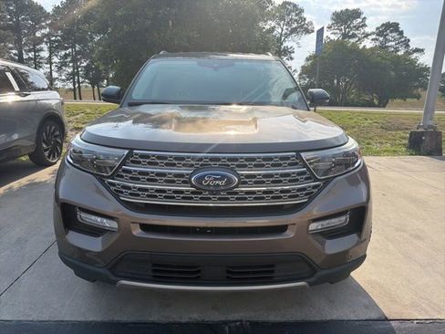 Used 2021 Ford Explorer Limited AWD/4WD image 1