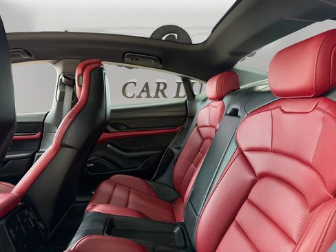 Used 2020 Porsche Taycan 4S image 13