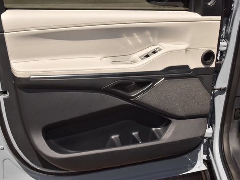 New 2026 Lincoln Navigator L Reserve w/ Jet Appearance Package AWD/4WD image 39
