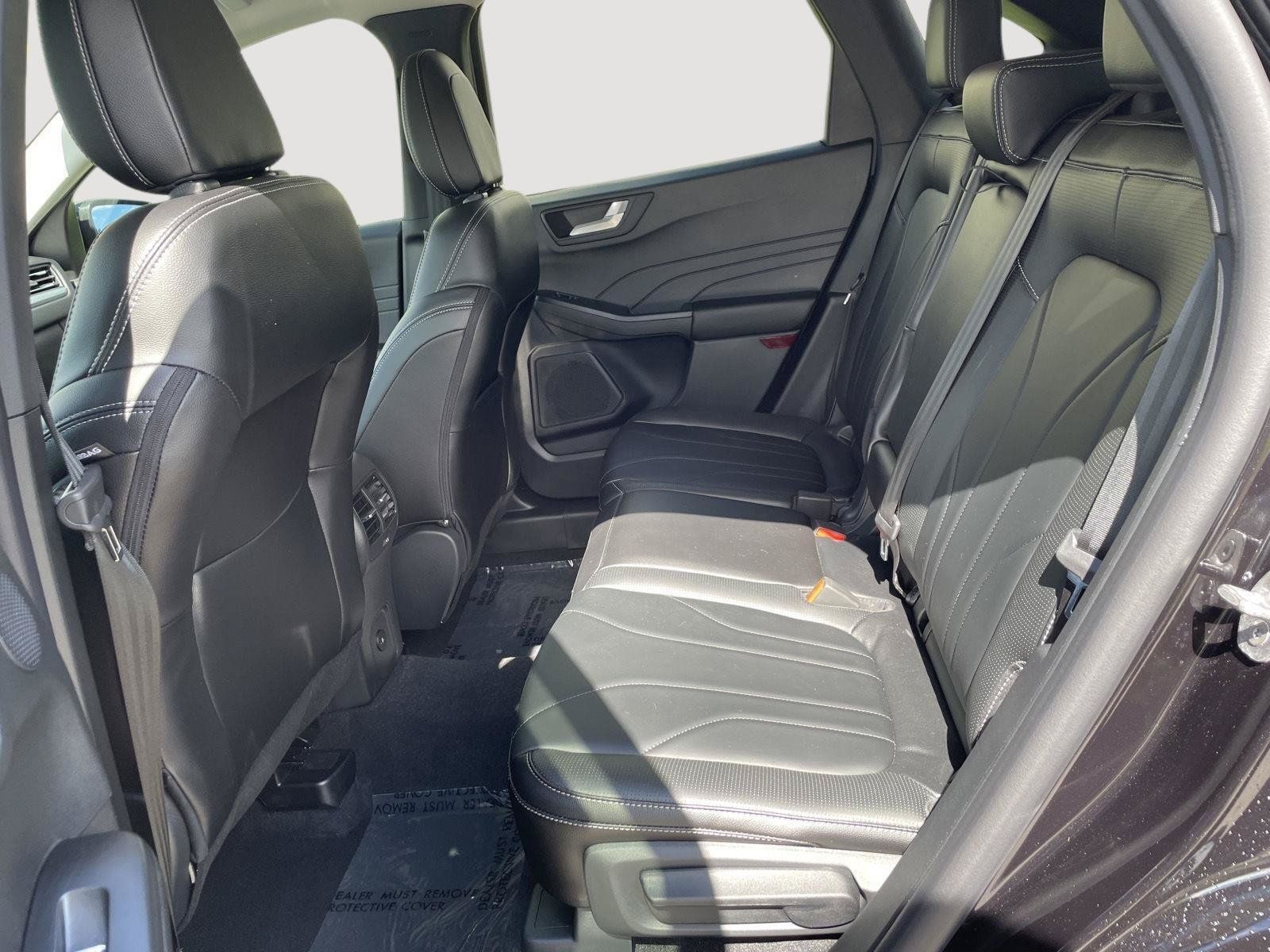 Used 2026 Ford Escape Platinum w/ Premium Technology Package AWD/4WD image 5