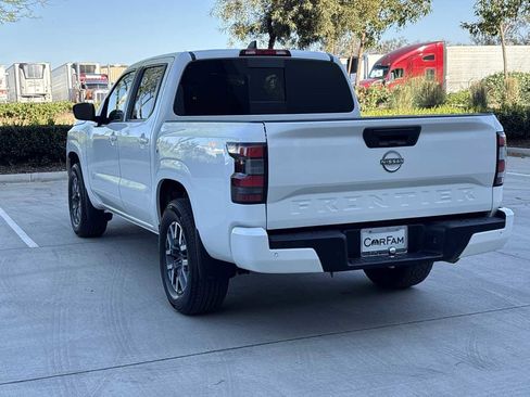 Used 2023 Nissan Frontier SV w/ SV Convenience Package image 5