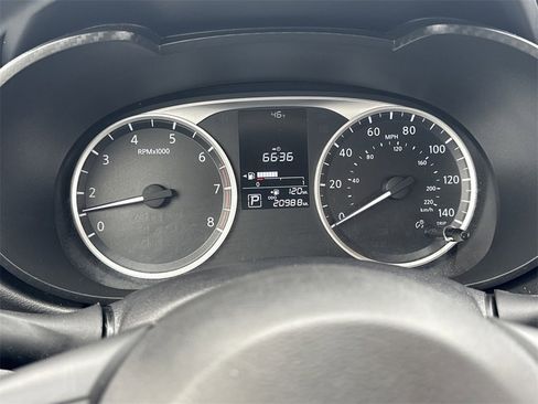 Used 2024 Nissan Versa S w/ Electronics Package image 12