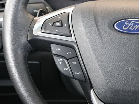 Used 2015 Ford Edge Titanium AWD/4WD image 11