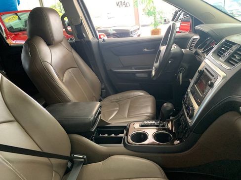 Used 2016 GMC Acadia SLT w/ Open Road Package FWD image 9