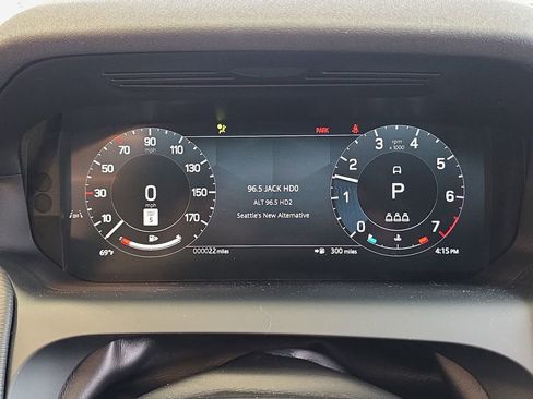 New 2026 Land Rover Discovery Sport Landmark image 18