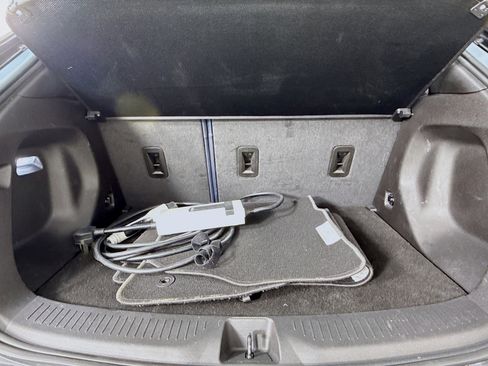 Used 2022 Chevrolet Bolt EUV LT w/ Convenience Package image 26