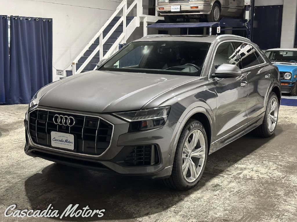 Used 2019 Audi Q8 Prestige w/ Luxury Package AWD/4WD image 5