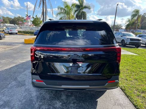 Used 2026 Kia Carnival SX w/ SX Dark Edition Package FWD image 5