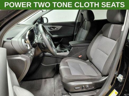 Used 2025 Chevrolet Blazer LT AWD/4WD image 3
