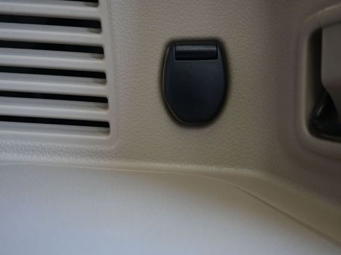 Used 2017 Nissan Rogue SL w/ SL Premium Package image 19