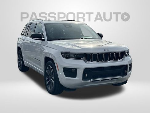 Used 2022 Jeep Grand Cherokee Overland w/ Luxury Tech Group IV image 6