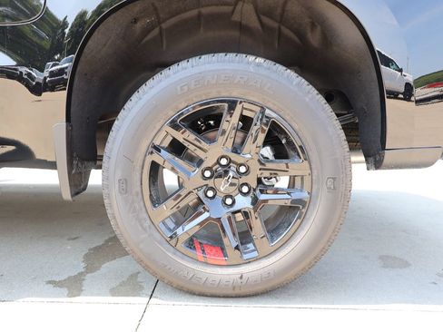 New 2026 Chevrolet Silverado 1500 RST w/ Redline Edition AWD/4WD image 44