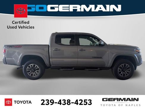 Used 2021 Toyota Tacoma TRD Sport AWD/4WD image 8