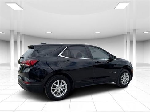 Used 2024 Chevrolet Equinox LT image 4