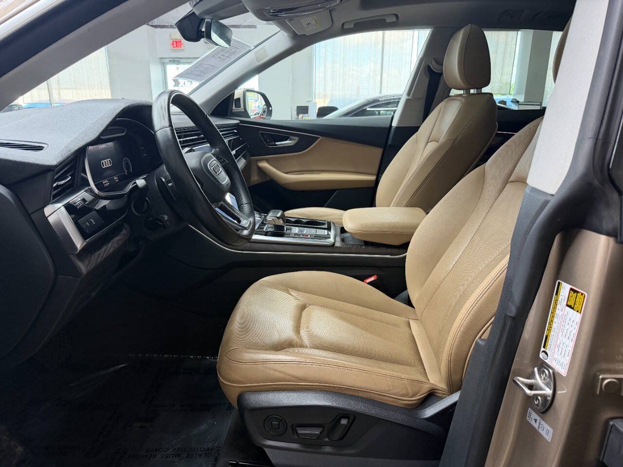 Used 2019 Audi Q8 Premium Plus w/ Premium Plus AWD/4WD image 11