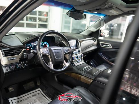 Used 2019 GMC Yukon XL Denali w/ Denali Ultimate Package image 13