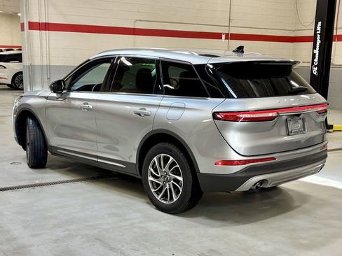 Used 2022 Lincoln Corsair AWD w/ Equipment Group 101A image 2