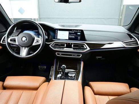 Used 2021 BMW X5 M50i w/ Premium Package image 17