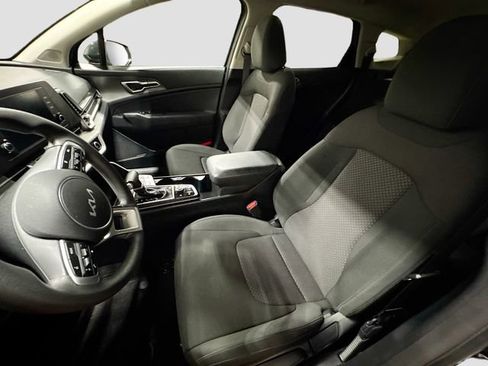 Used 2023 Kia Sportage LX image 21