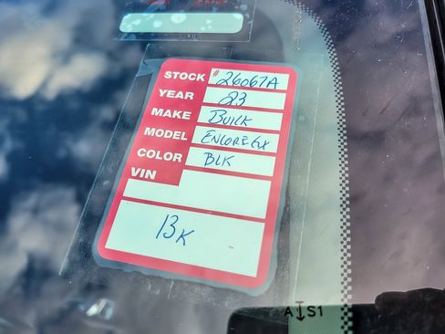 Used 2023 Buick Encore GX Select w/ Sport Touring Package image 25