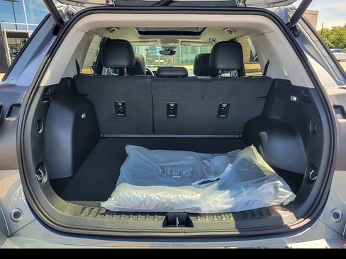 New 2026 GMC Terrain Denali w/ LPO, Black Badging Package AWD/4WD image 17