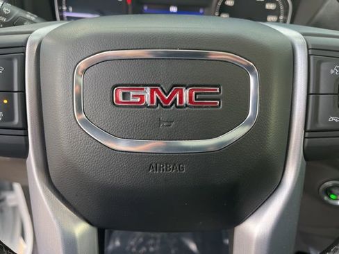 Used 2022 GMC Sierra 1500 SLT w/ SLT Premium Plus Package image 23