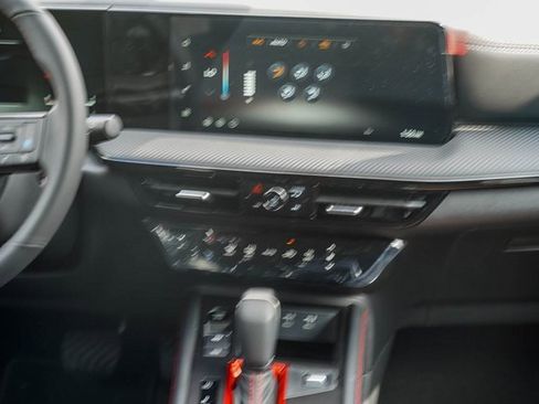 New 2026 Nissan Kicks SR image 14