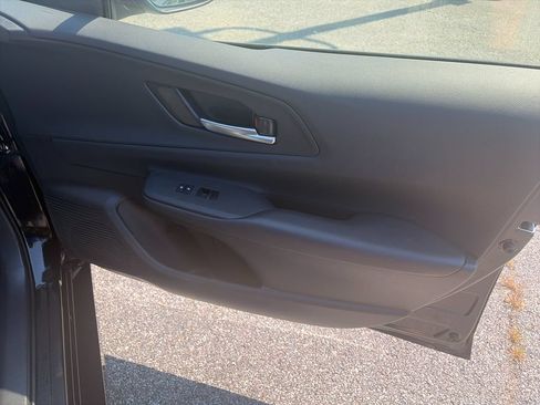 Used 2025 Toyota Prius AWD image 19