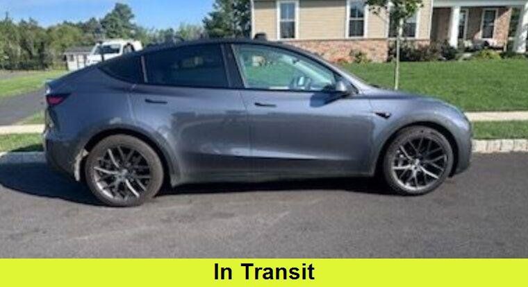 Used 2023 Tesla Model Y Long Range AWD/4WD image 1