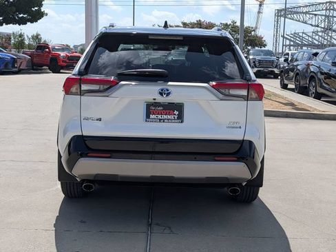 Used 2023 Toyota RAV4 XSE AWD/4WD image 7