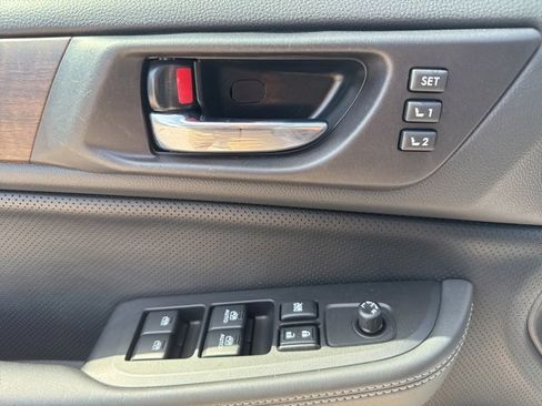 Used 2017 Subaru Outback 2.5i Limited image 22