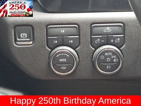 Used 2025 Chevrolet Silverado 2500 LT AWD/4WD image 23