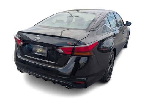 Used 2024 Nissan Altima 2.5 SR FWD image 6