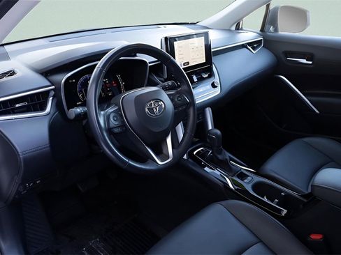 Certified 2023 Toyota Corolla Cross XLE w/ Convenience Package image 27
