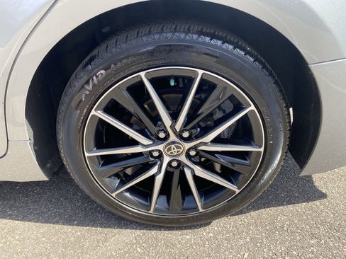 Used 2022 Toyota Camry SE w/ Cold Weather Package image 16