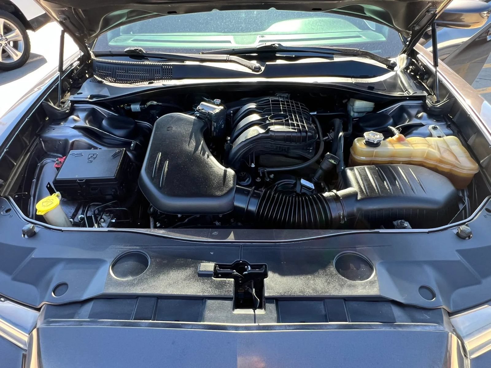 Used 2014 Dodge Charger SXT Plus RWD image 30
